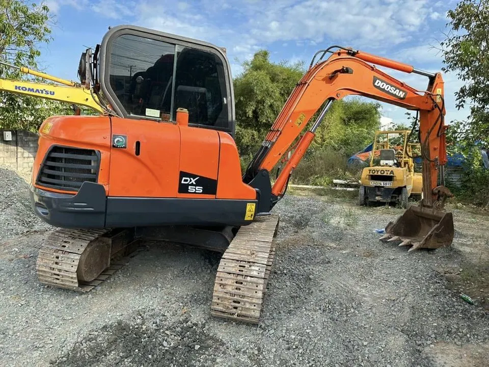 Low Price Used Doosan Dx55 in Stock