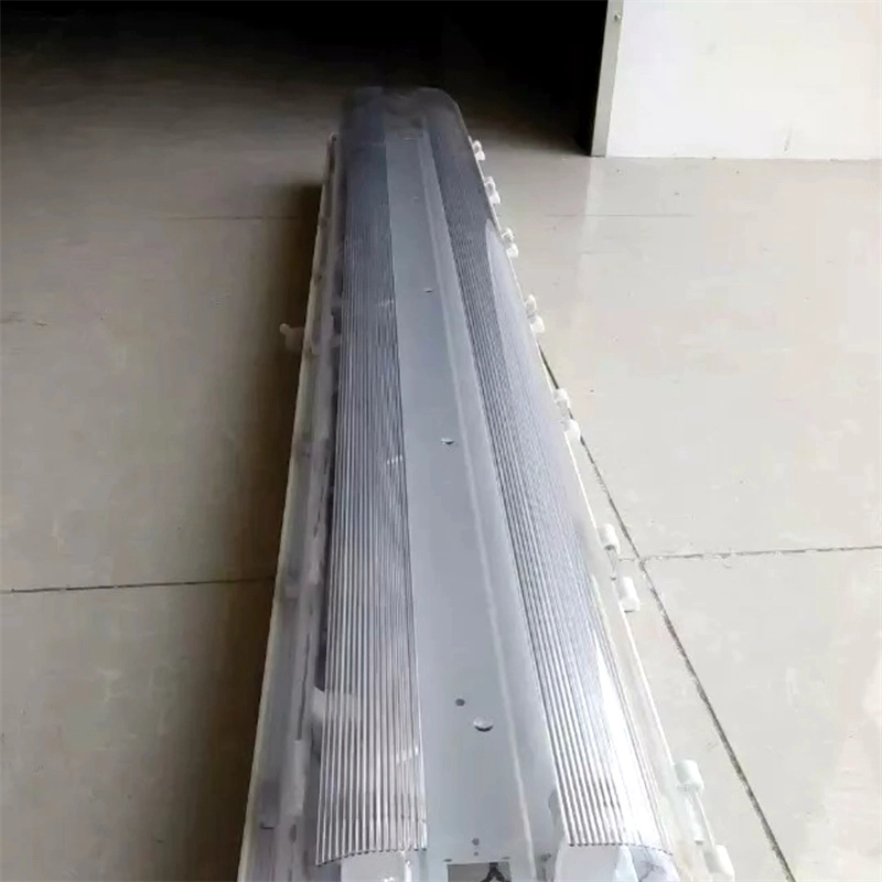 IP67 Certified Metal Body 0.5mm PC Diffuser Stainless Batten Light Fixture