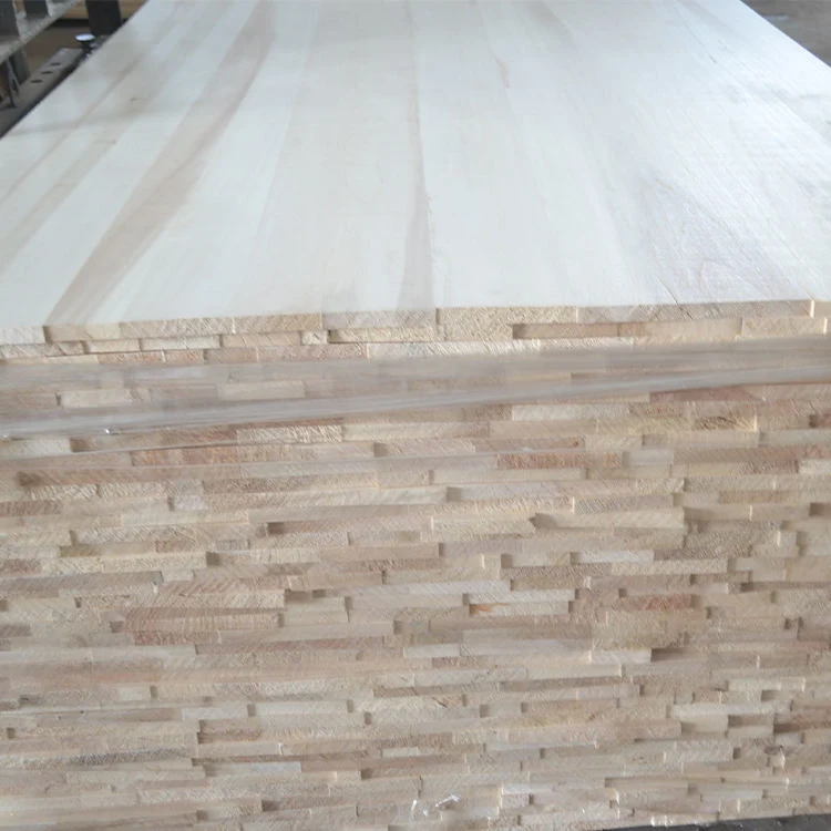 Precio de fábrica Paneles de álamo Tablero de Madera sólida Medidor cúbico Precio Madera Chopo