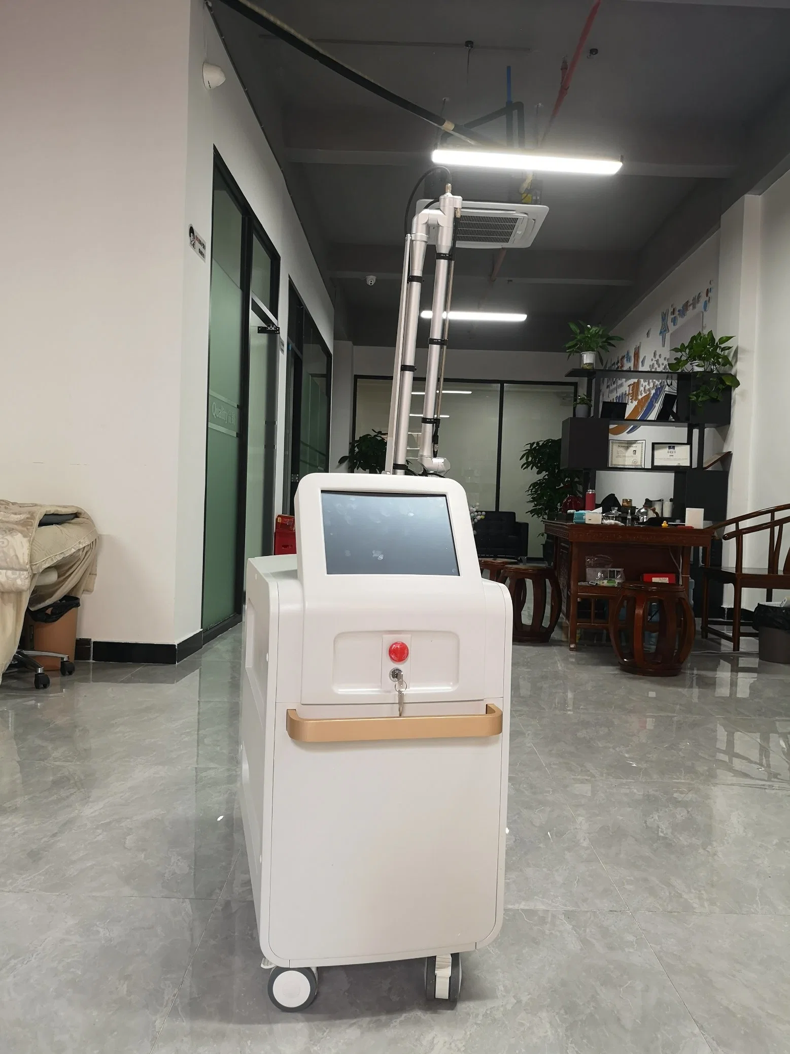 Q Switched ND YAG Laser Removal Picosecond Carbon Peeling Tattoo Picosureing1320nm 532nm 1064nm 755nm Alexander Picoways Instrument