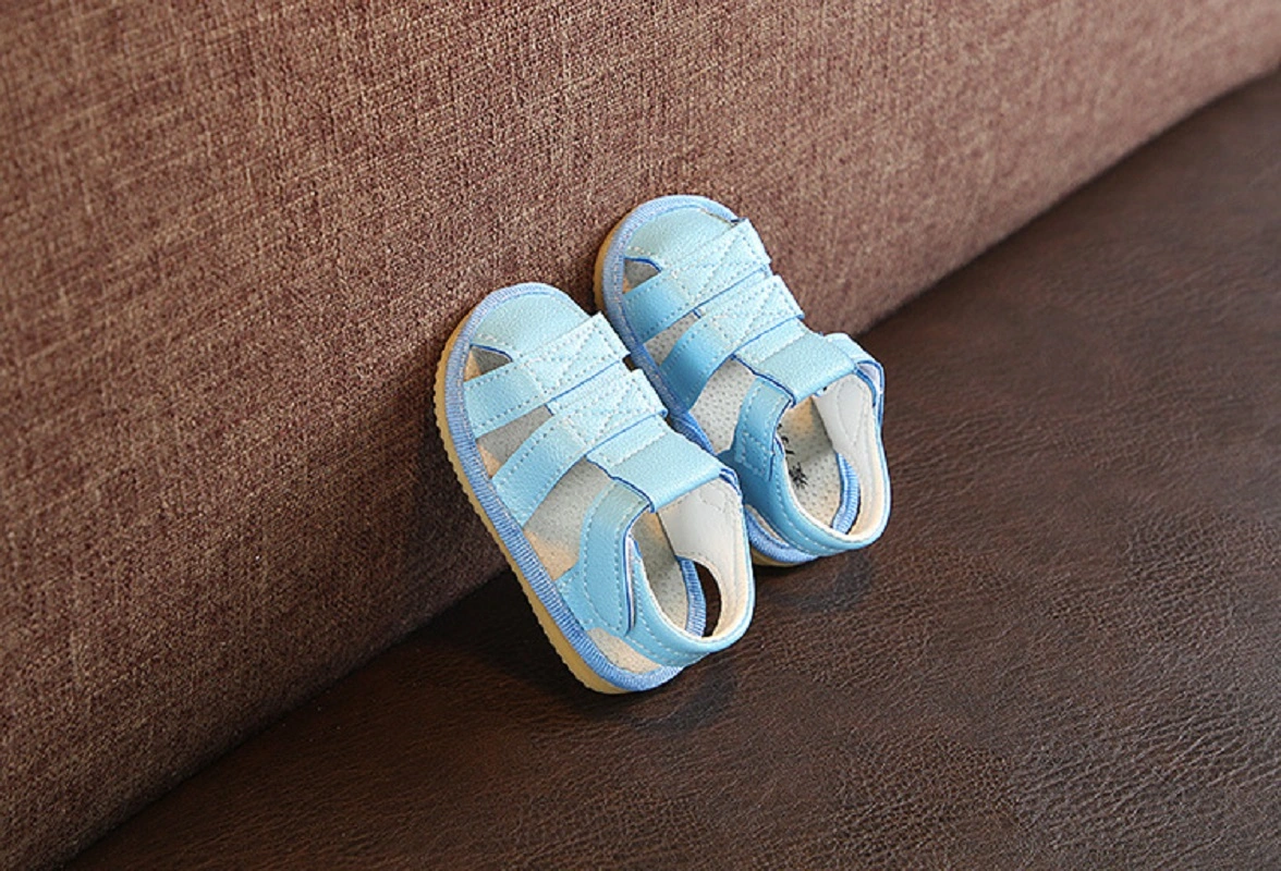 Unisex Baby Breathable Sandals Infant Squeaky Sandals PU Leather Rubber Sole Closed-Toe Non-Slip Shoes Toddler Pre-Walkers Shoes Esg14174
