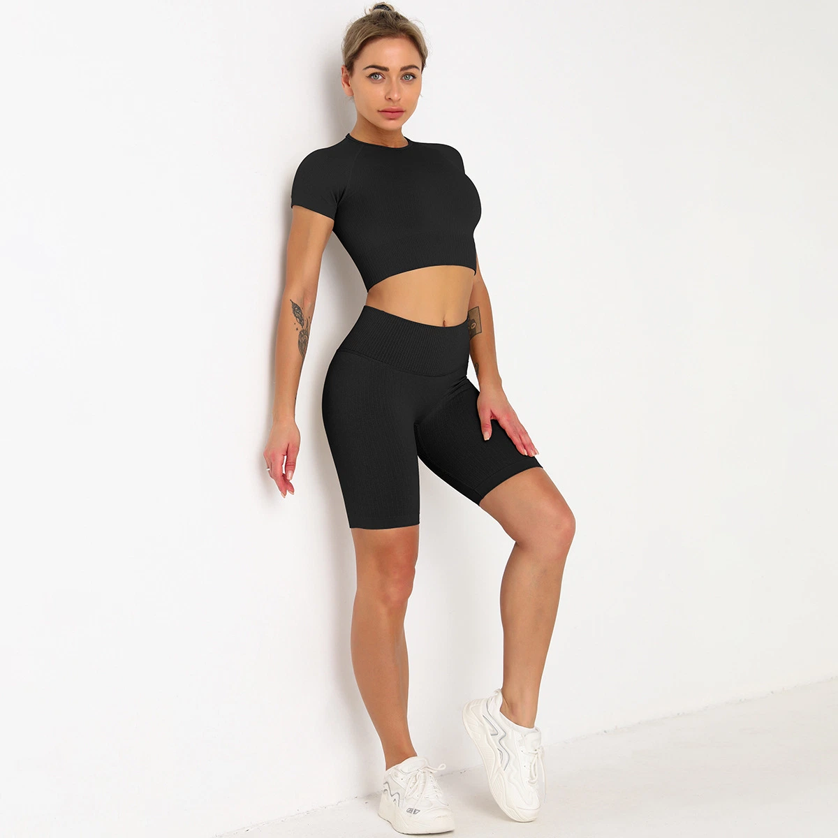 Damen′ S Fitness 2-teilige nahtlose High Waist Sport Shorts Kurzarm-Yoga-Oberteil Mit Rundhalsausschnitt