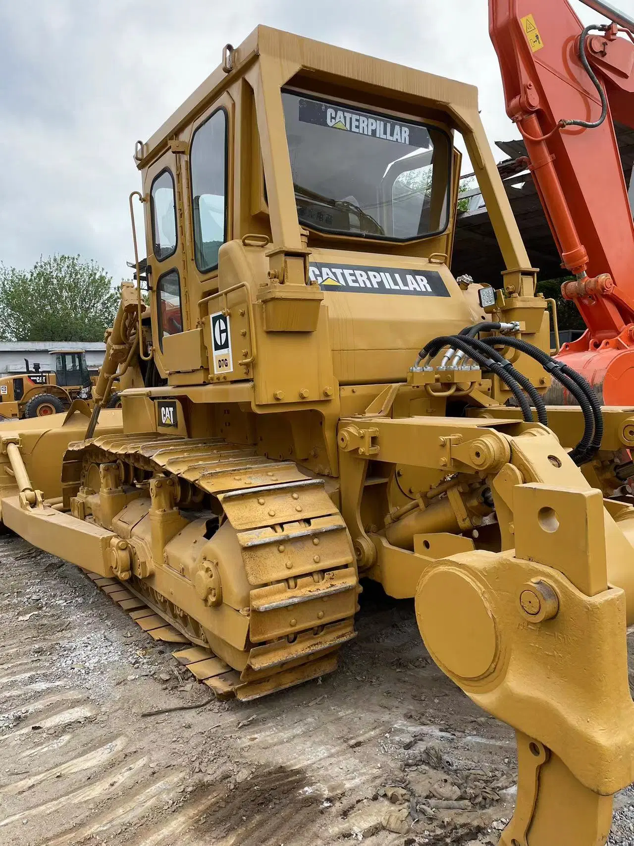 Secondhand Crawler Dozer Cat D7r Used Original Tracked Bulldozer Caterpillar D7 D6 D8