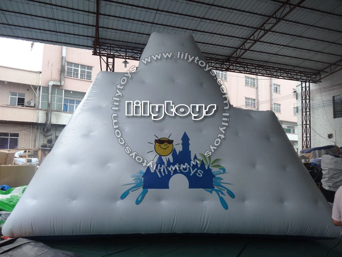 High quality/High cost performance Floating Inflatable Iceberg Water Toy with Best Handle