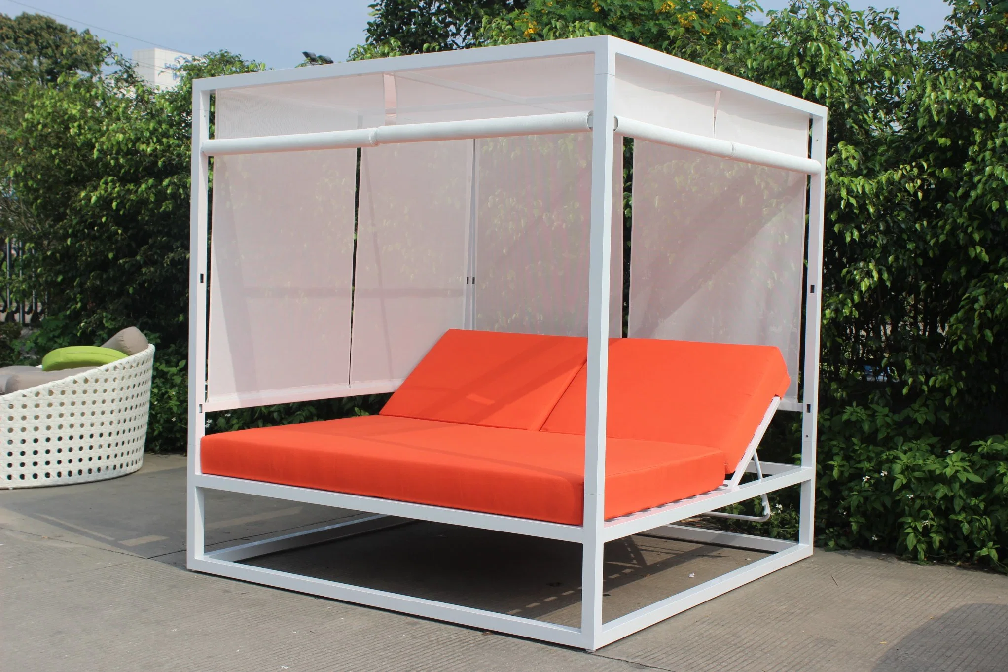 Mobilier de piscine extérieur moderne pour hôtel, plage, salon en aluminium, cabane de plage, lit de repos