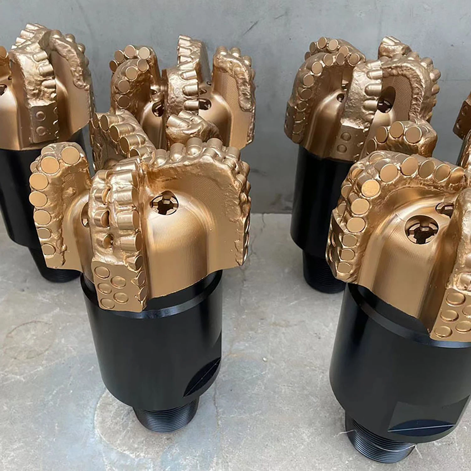 13 1/2 Diamond Bit 6 Blades Km PDC Cutter Drilling Bits Oil Well for Hard Formation