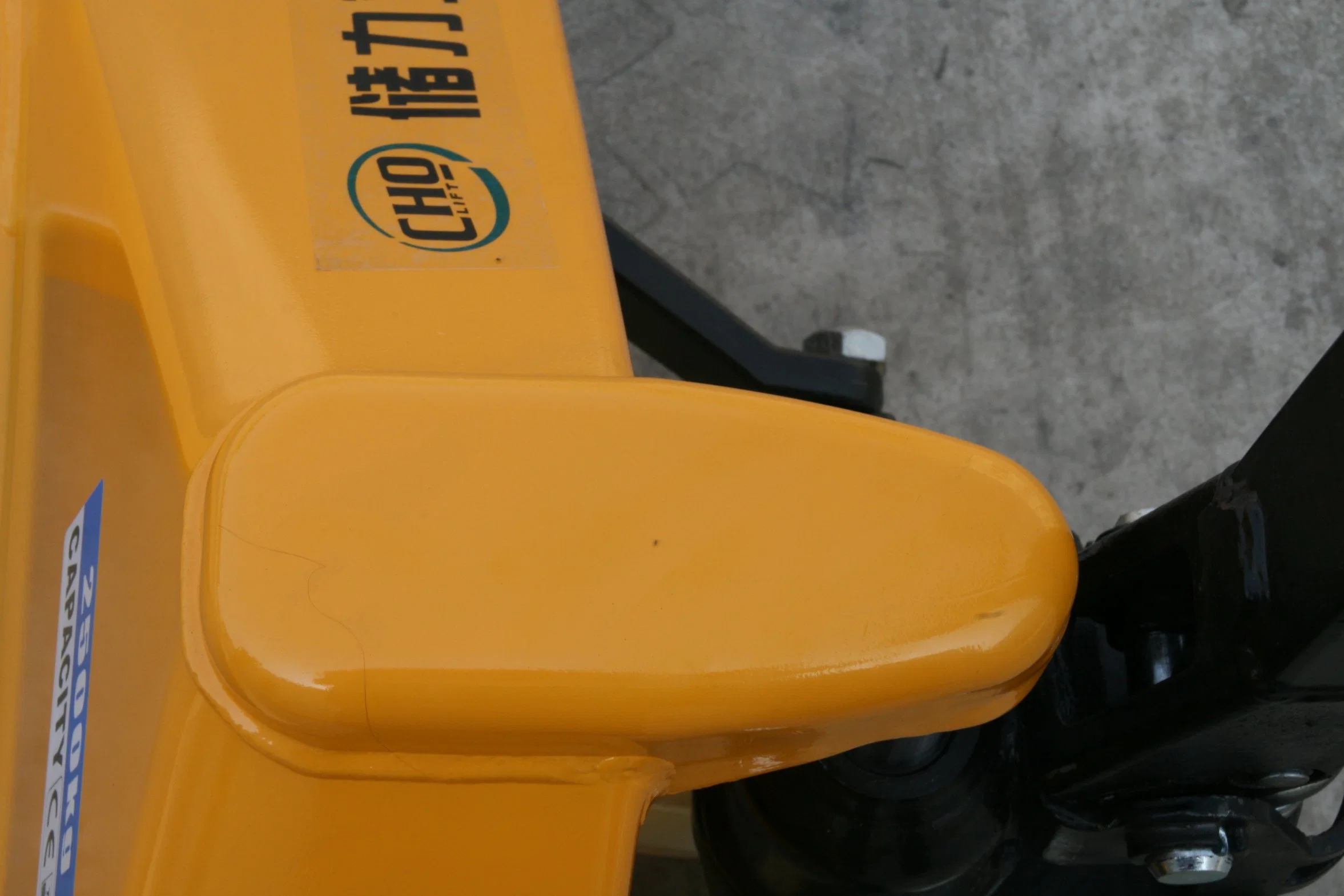 Economic 2 Ton Capacity Manual Pallet Truck From Chinese Supplier