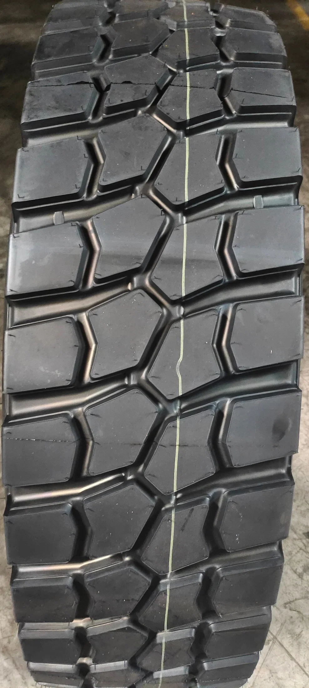 Truck Tyre 13r22.5 Polular Pattern
