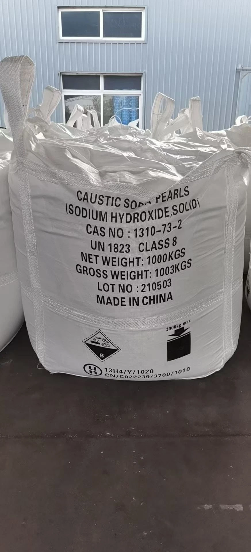 CAS No: 1310-72-2 White Caustic/Caustic Soda /Caustic Soda Flakes / Pearls with Competitive Price