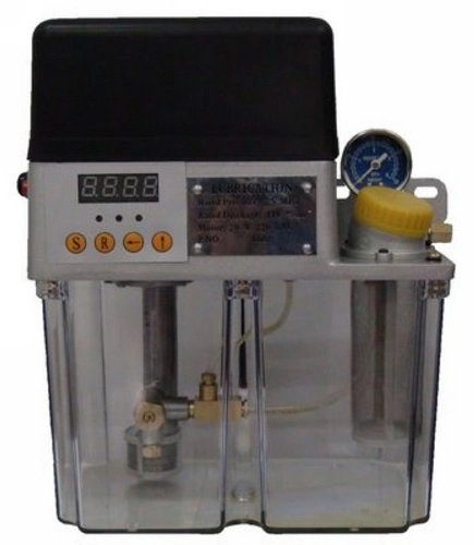 O OEM fornece um sistema de lubrificação automática de óleo de 2 kg