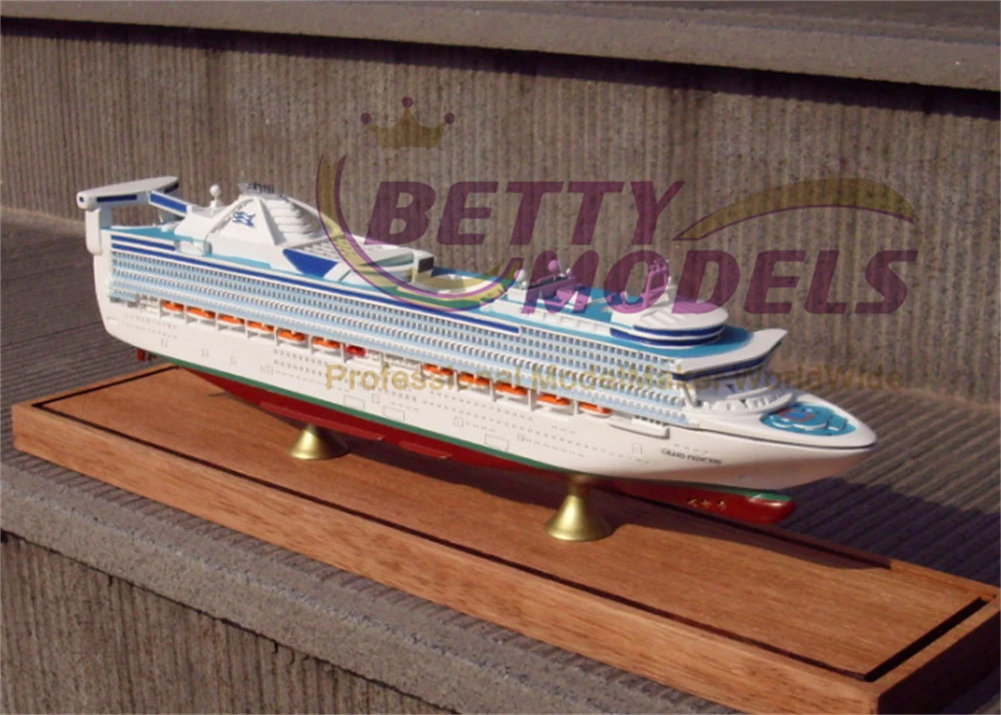 Escala de pintura Modelo de Crucero de lujo haciendo el Barco físico 3D Modelo