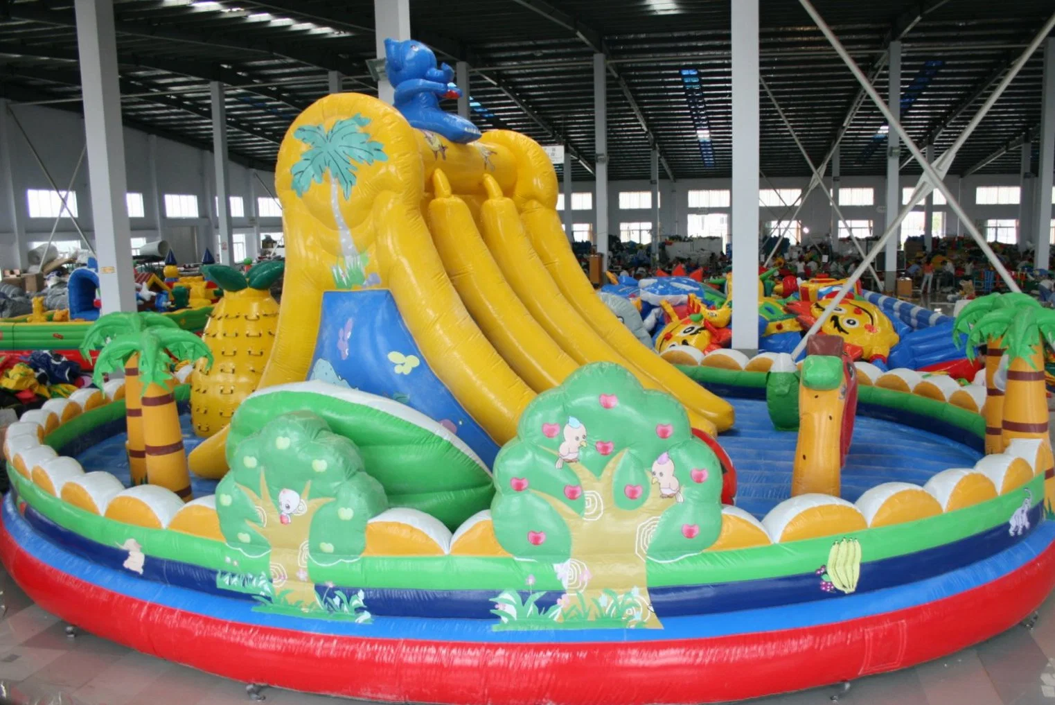 Newest Inflatable Giant Fruit Castle Bouncer for Children Playground