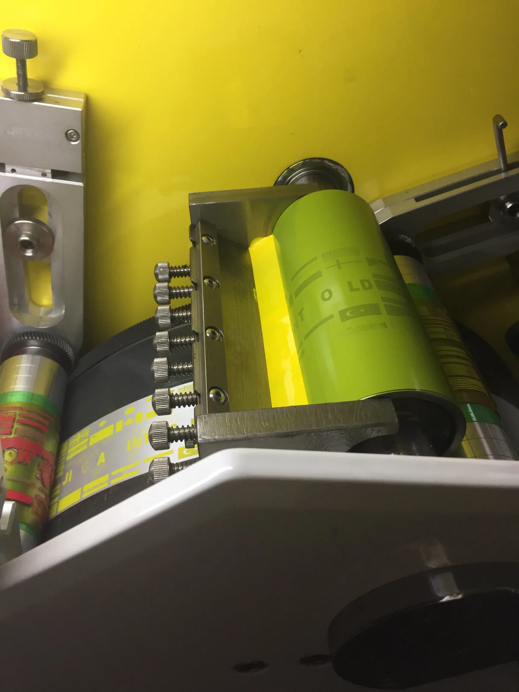 2 Plus 1 Color Automatic Flexo Rotary Garment Taffeta Ribbon Satin Tape Label Printing Machine for Garment Wash Care Label, Apparel Textiles Accessories Jr1521