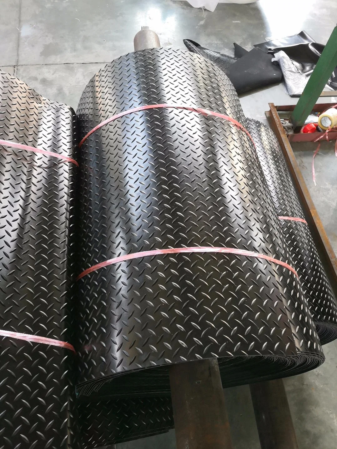 Factory Price Black Diamond Rubber Floor Mat Rubber Sheet