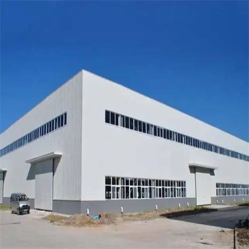 Structure préfabriquée en acier léger pour la construction personnalisée en métal préfabriqué Création d'un atelier de traitement de cadre de portail d'usine