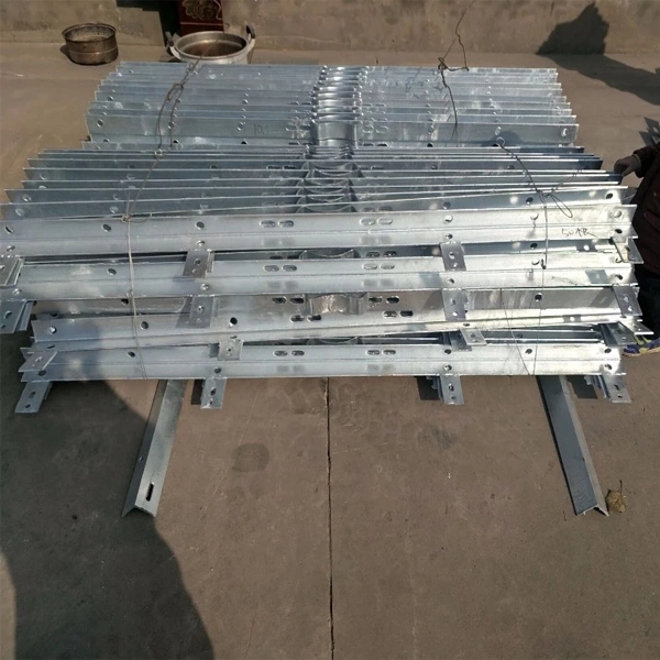 11kv Drop-out Solid Link Assembly Cross Arm Suspension Cross Arm Galvanized Steel Crossarm 33kv Aerial Earth 33kv Drop-out Fuse Cross Arm