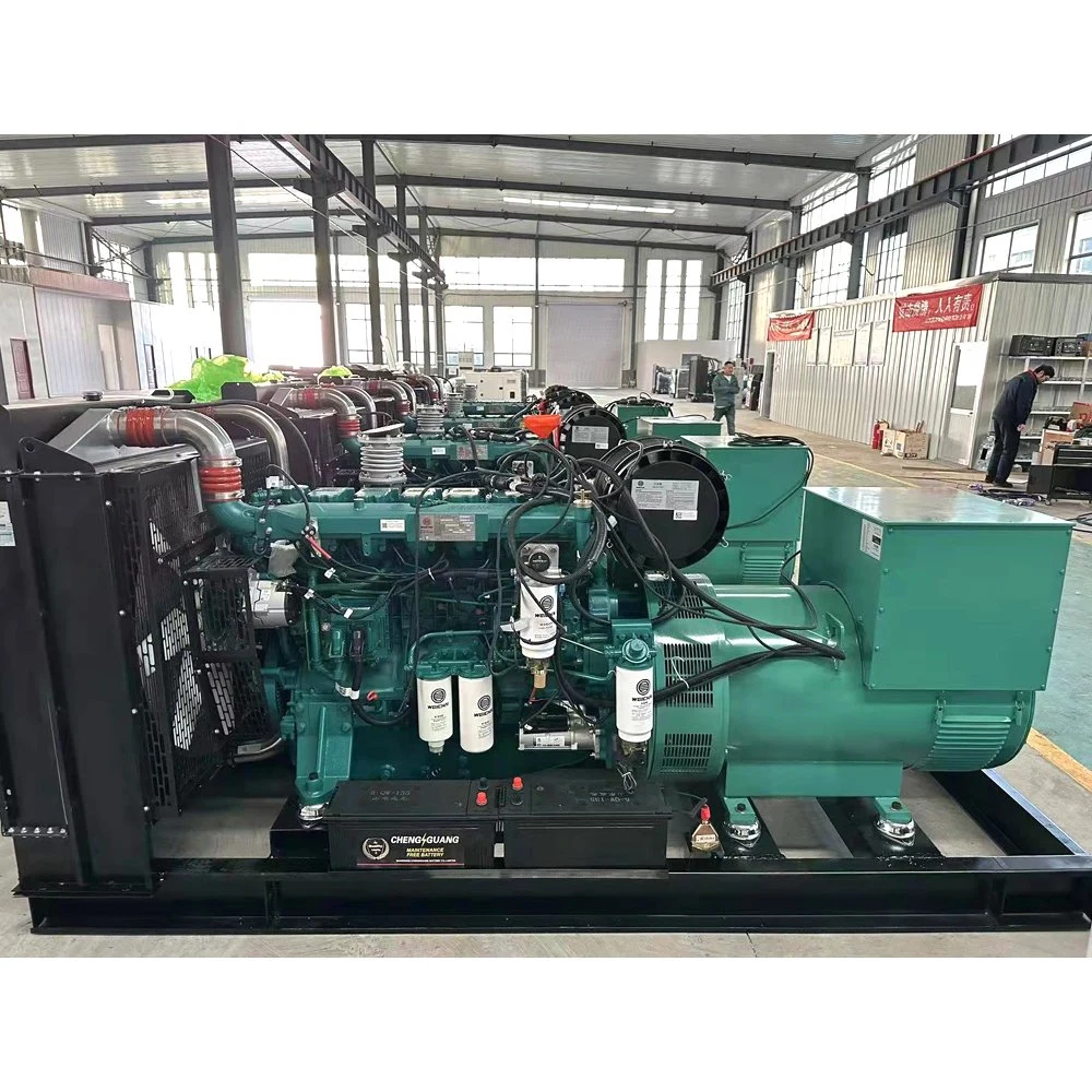 Open/Box/Canopy Silent Generator Set with Four Stroke/Water Cool/Diesel Gasoline Nature Gas Engine/AC Three Phase Four Wire