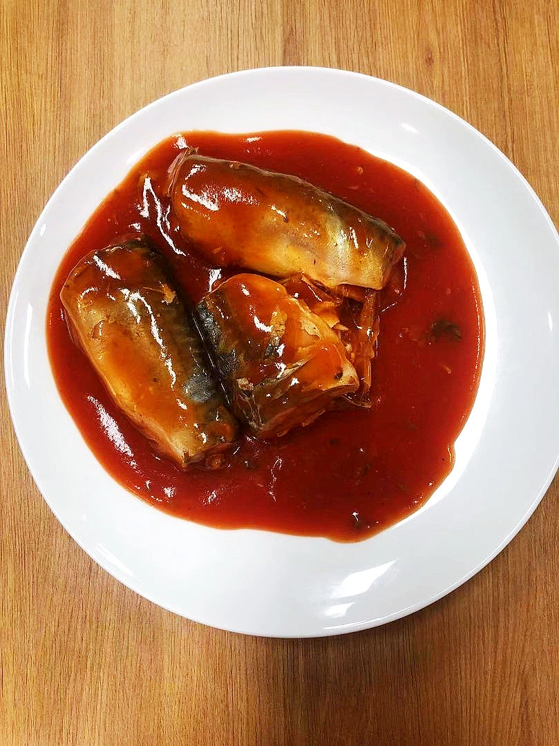 Good Quality 425g Canned Mackerel in Kitchen in Tomato Sauce to Guinea