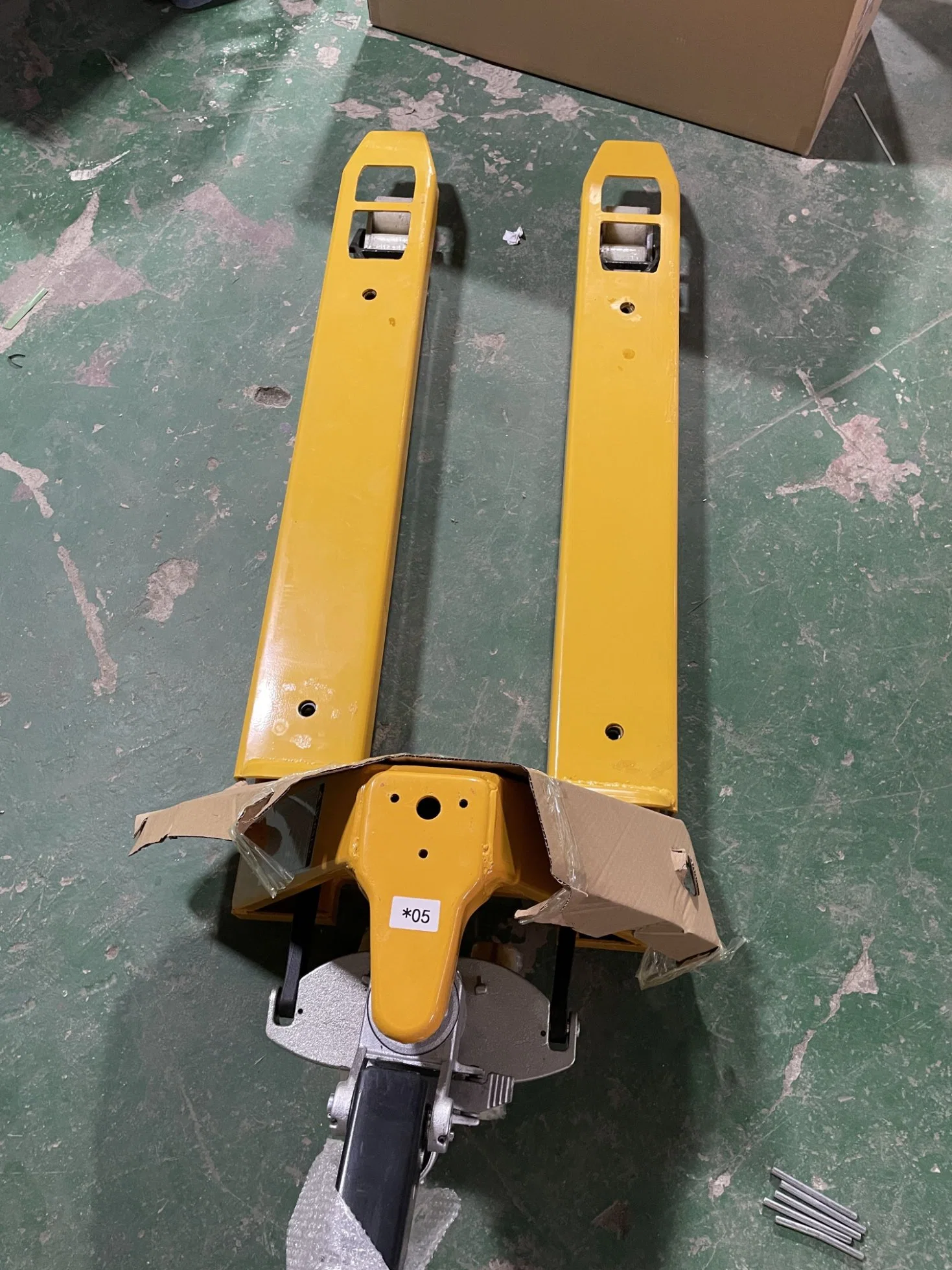 TUV Type Approved Pallet Truck Scale Aps-2t with Weighing Indicator Aw-2