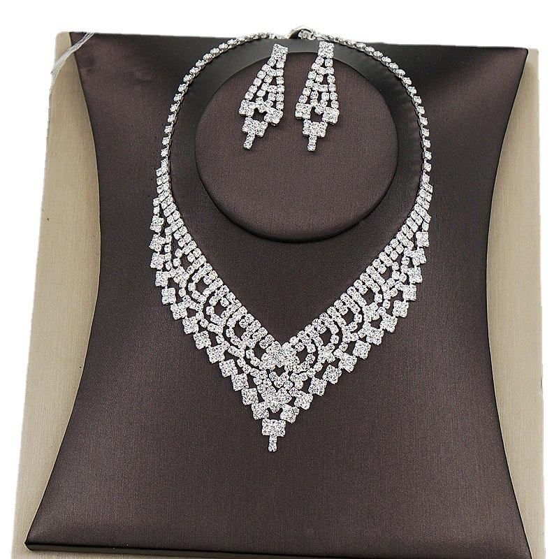 Yp190 Hot vente de diamants délicate de la clavicule Necklace Earring Set accessoire de mariage