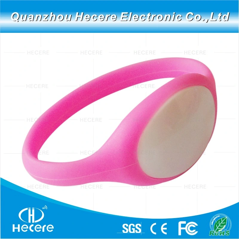 Personalized RFID Lf 125kHz Tk4100 Reusable Silcone Wristbands Plastic Cover