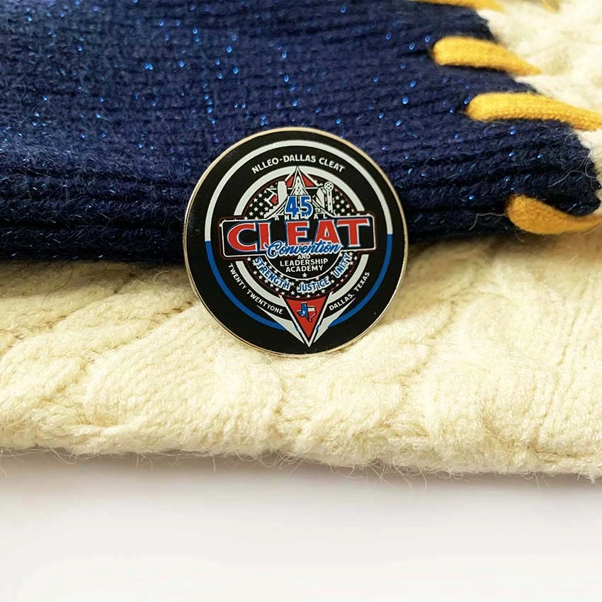 Hot sale Design personnalisé métal doux dur émail badge pour Souvenir