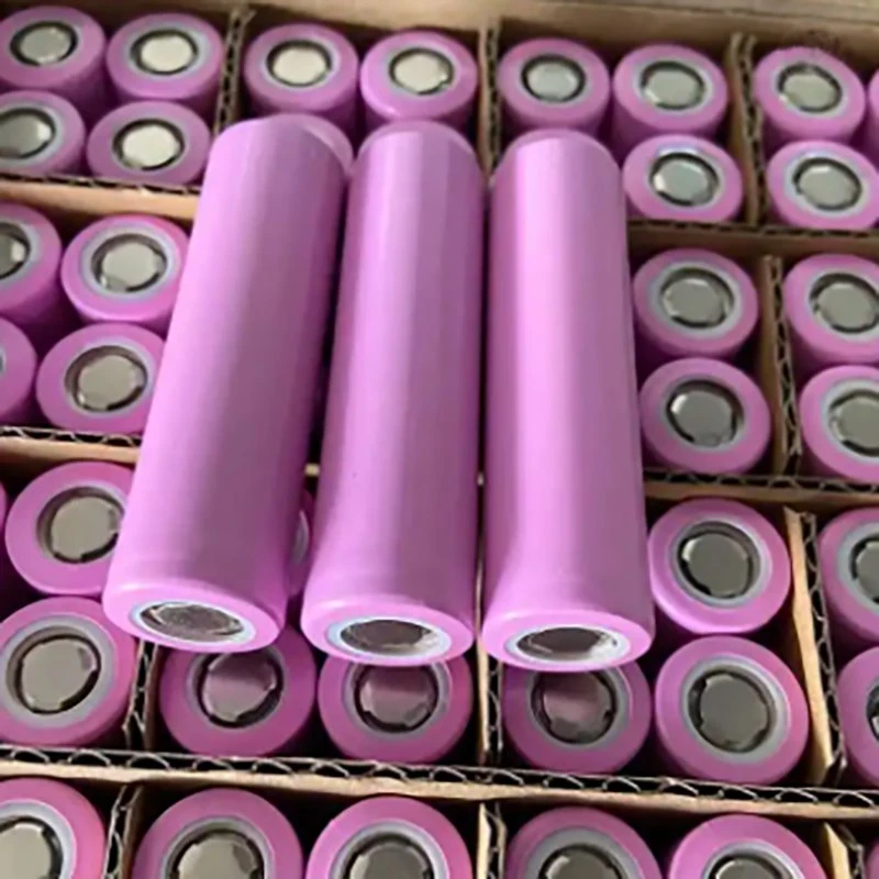 China Factory 3.7V 18650/21700/26650/32650/32700 Cylindrical Cell Lithium Ion Battery 2200am/2500am/3000am/4000am/5000am Cylindrical Battery