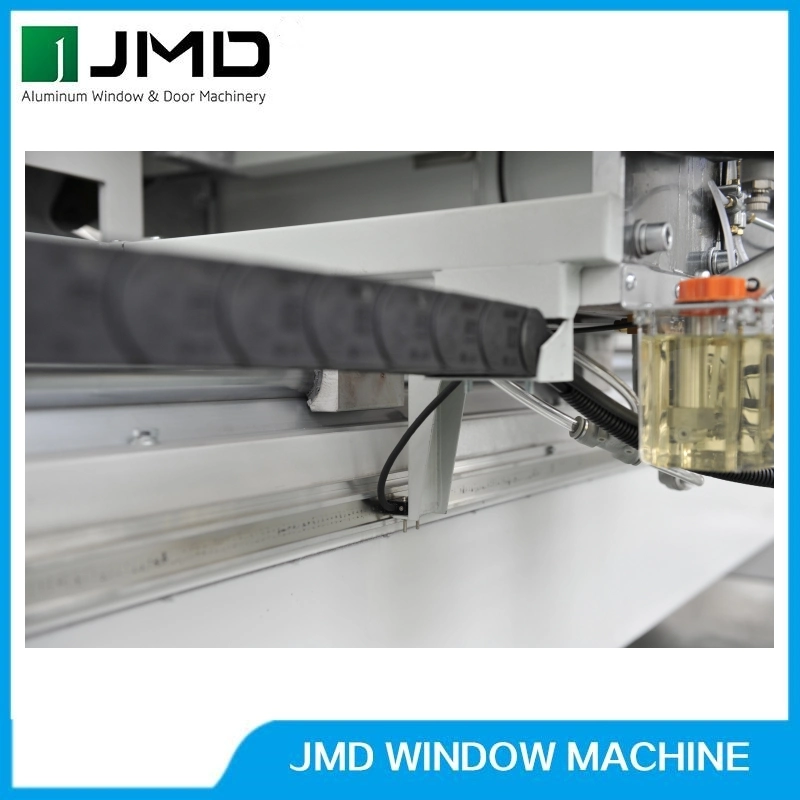 Machine de découpe de scie à onglet pour connecteur d'angle CNC / Machine de découpe de scie pour fenêtre et porte en aluminium Jmd