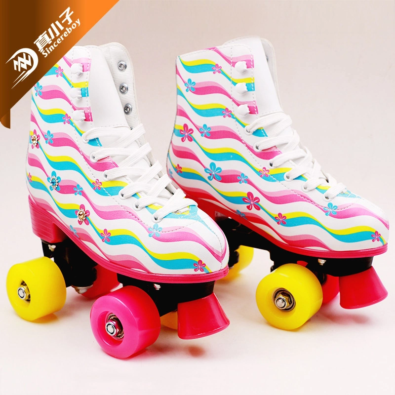 Nueva llegada de la moda Quad Patines patines Quad figura al por mayor para los niños y adultos