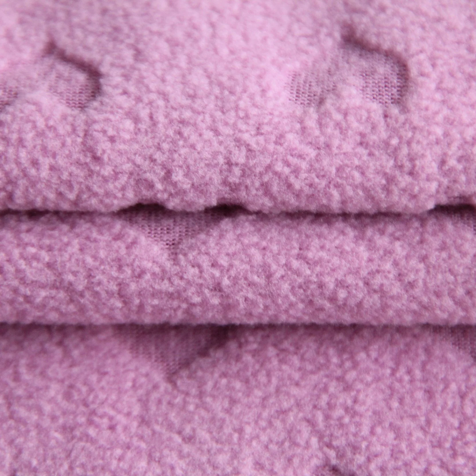 100%Polyester Plain Knitting Heart Pattern Polar Fleece Fabric 210GSM for Garment/Sportswear/Apparel
