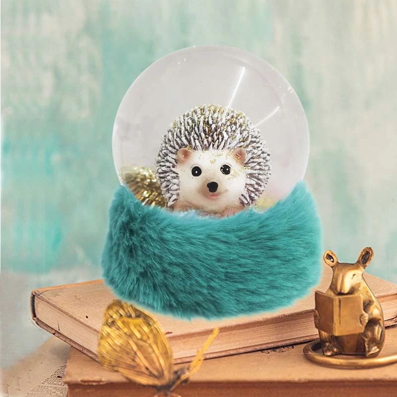 120mm Lovely Animal Hedgehog Globo de nieve con base de pieles