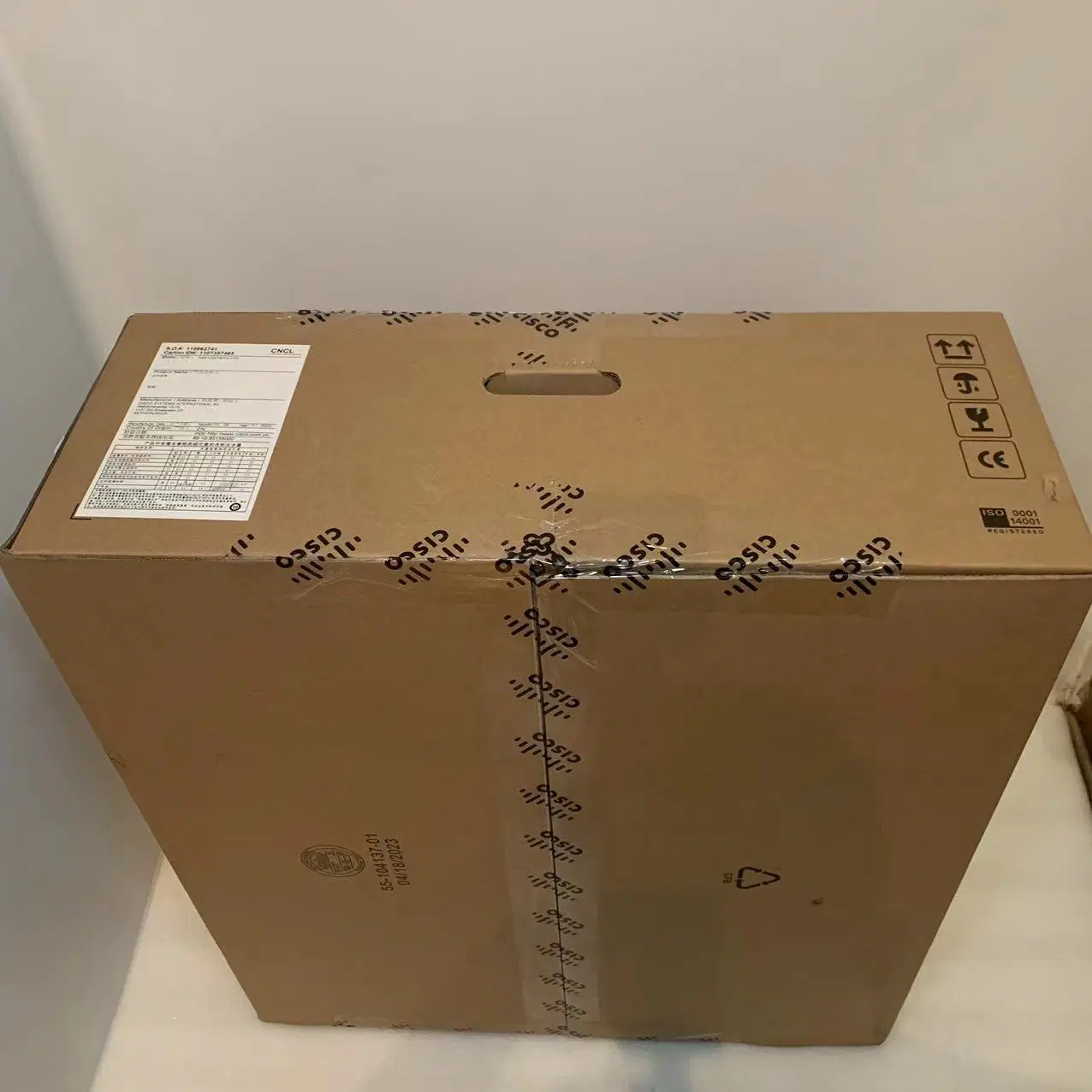 New Original Cisco Nexus 9000 Series Qsfp28 Network Switch N9K-C93240yc-Fx2