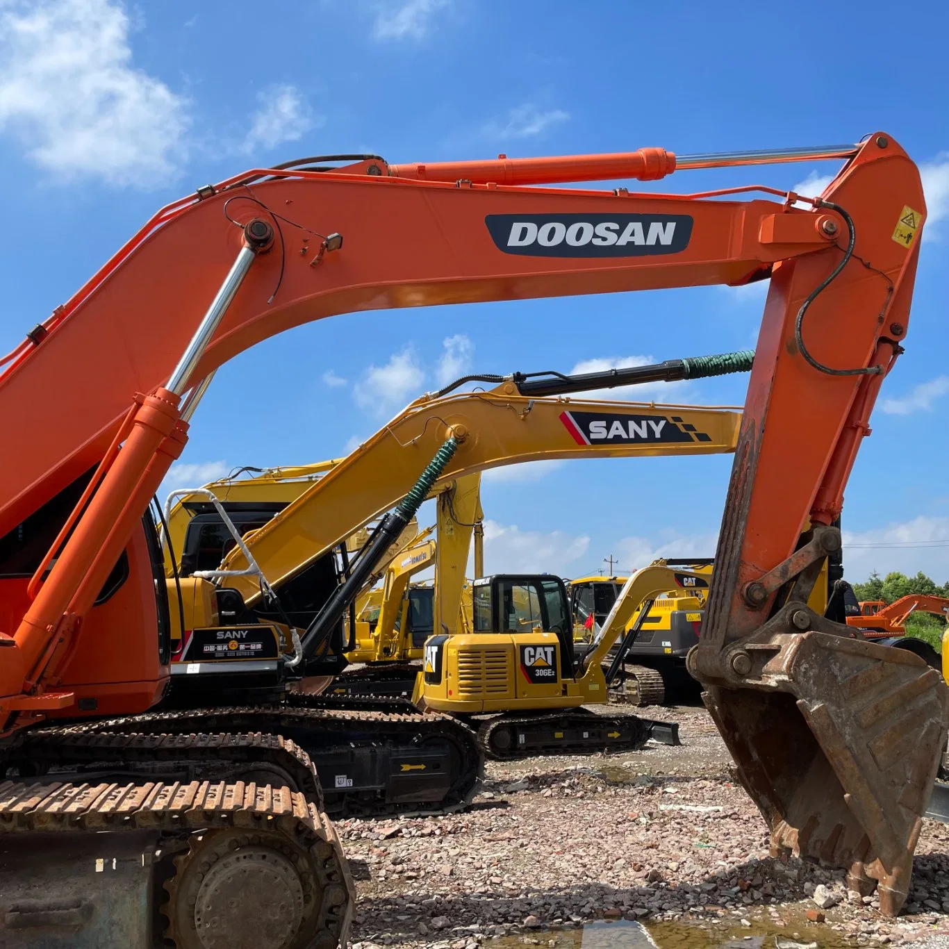 Gebrauchte Erdarbeiten Digger Gebrauchte Bagger Dh300 Baumaschinen Aus Zweiter Hand