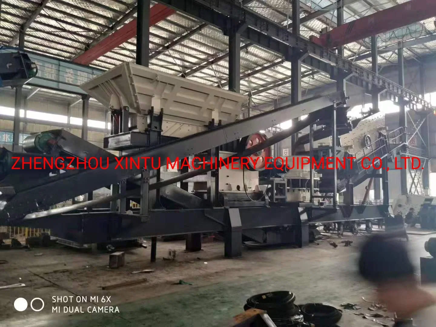 2023 High quality/High cost performance  Mobile Crusher /Mining Equipment Production Line/ Stone Crushing Machine