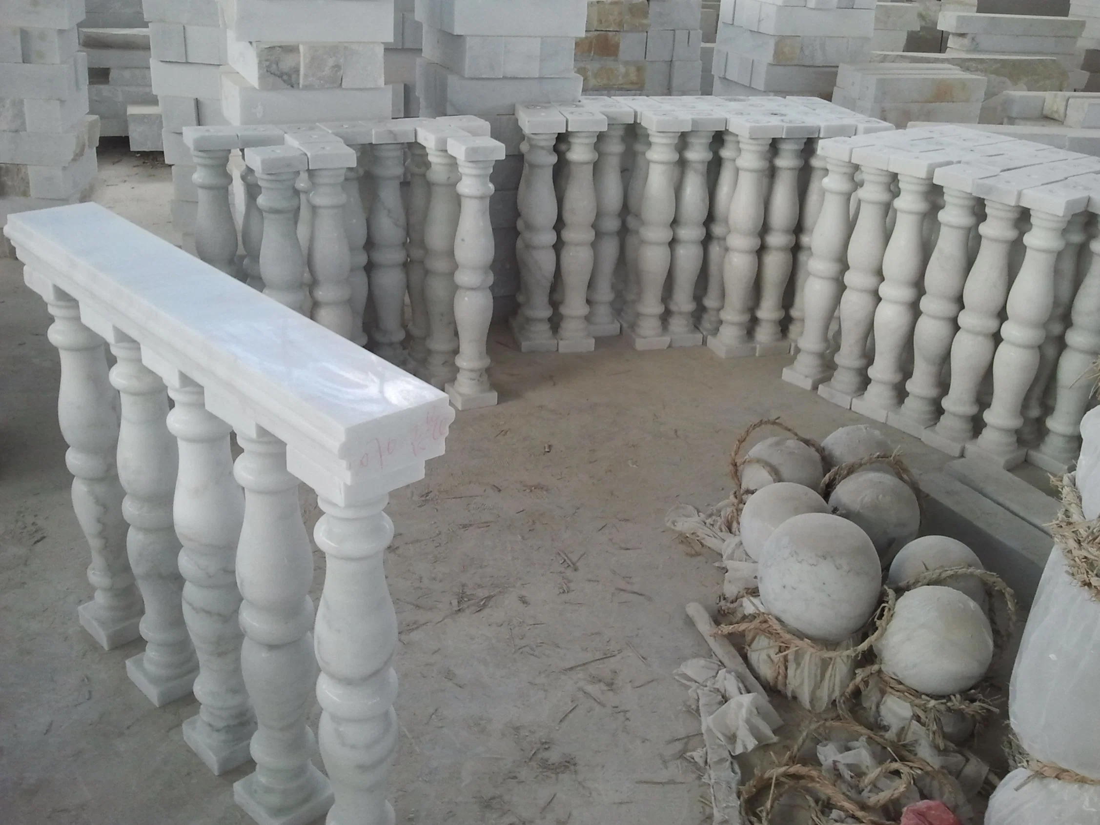 China Guangxi White Marble Stone Balustrade and Railing for Stairs