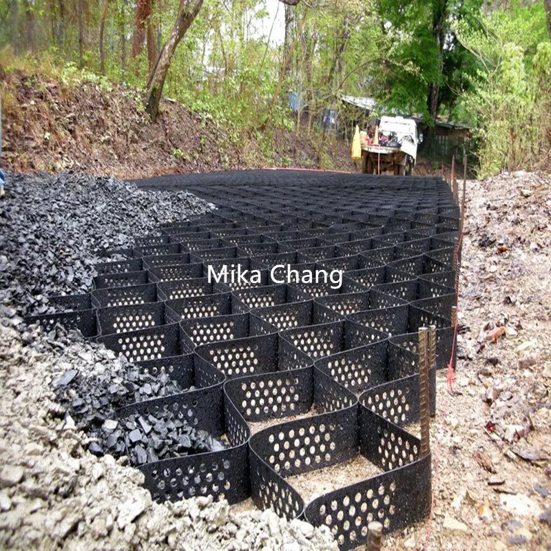 Cellular Confinement System Textured and Perforated Plastic HDPE Geocells for Soil Stabilization