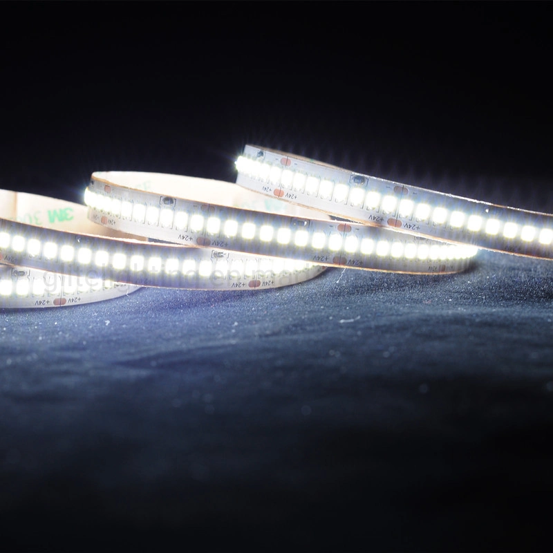 Flexible de la corde de lumière à LED à haute efficacité 240LED SMD2835 3000K IP20 utilisé pour l'éclairage intérieur