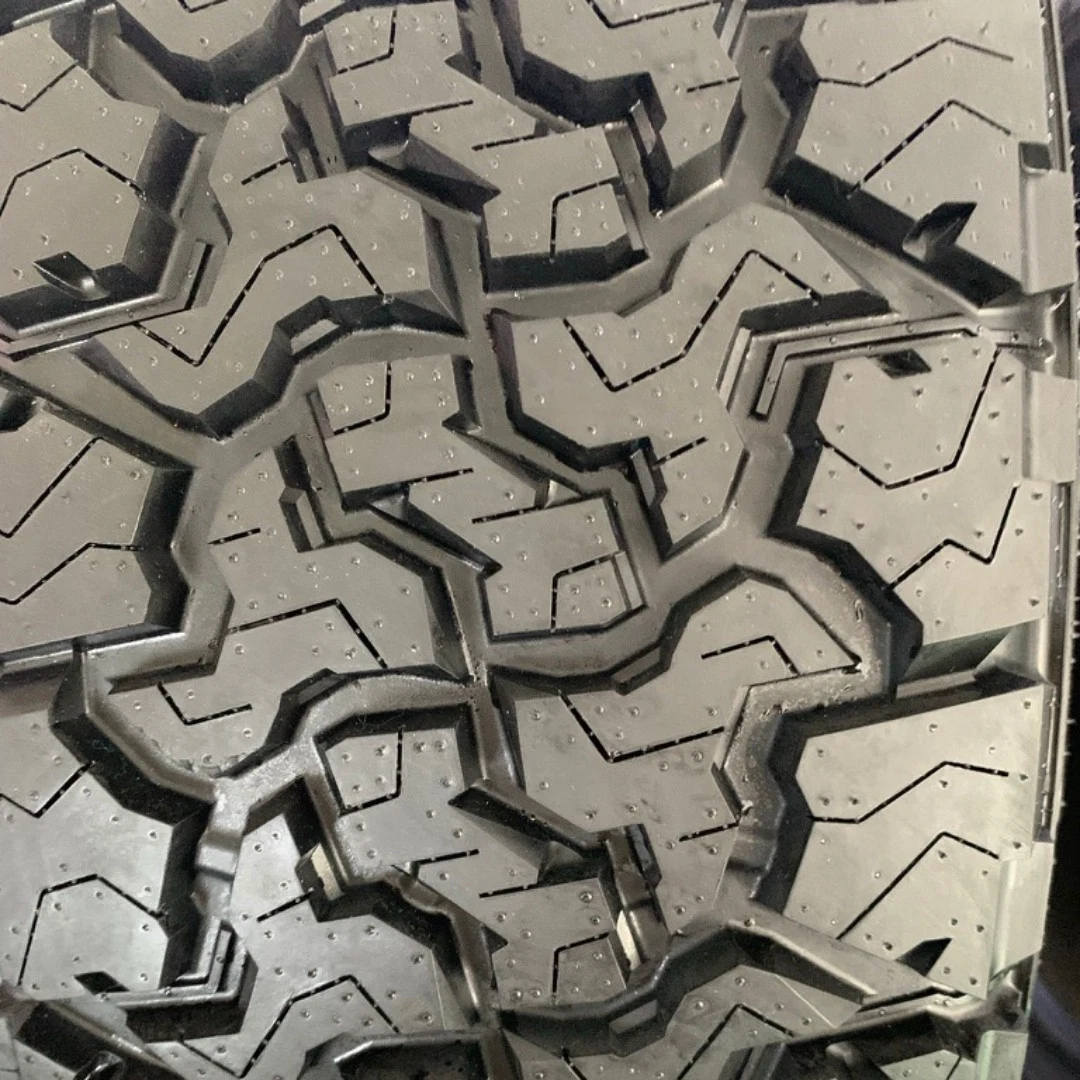 PCR Tire, Passenger Car Tyres. China Tire Factory Price, Tires for SUV, 4*4, UHP, LTR, Mt. Top Brand Tire Size 12, 13, 14, 15, 16, 17, 18, 19