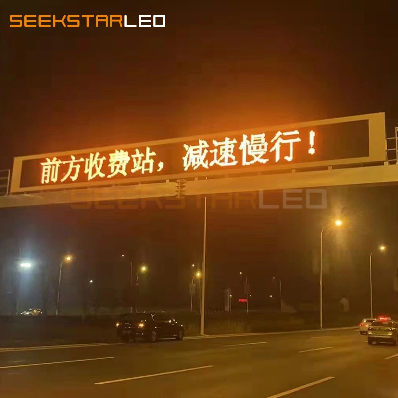 Panneau d'affichage à messages LED P20 pour la signalisation routière extérieure.