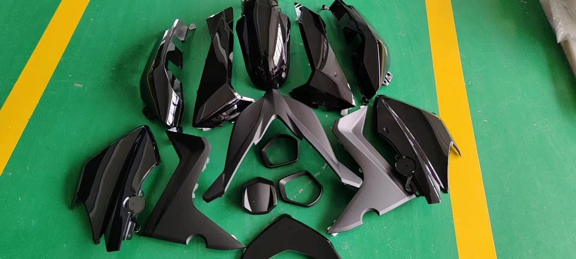 YAMAHA X Max 2014 Motorcycles Partsbody Cover Parts for Xy Motorcycle Fairing