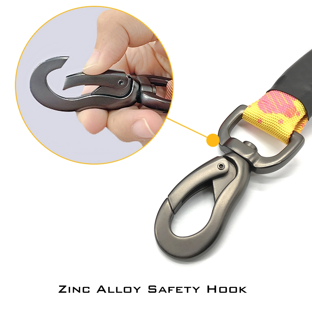 Wholesale/Supplier Safety Hook Nylon Retractable Soft Shell Dog Leash Pet Accessories