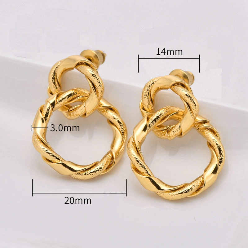 Pendiente de forma de anillo doble de alta calidad chapada en oro para mujeres Pendientes de gota de plata