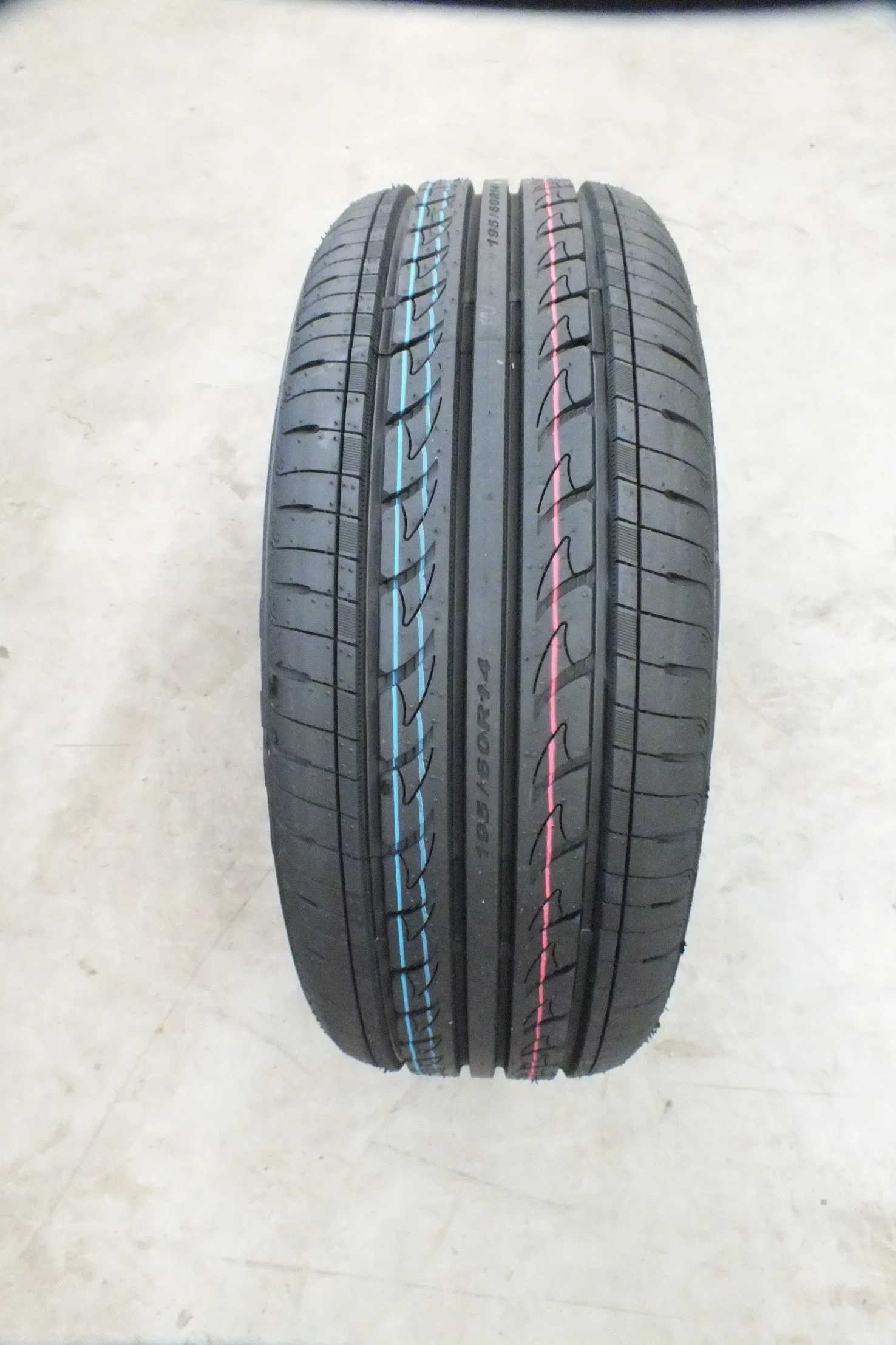 Constancy Brand Passenger Car Tire (175/70R13)