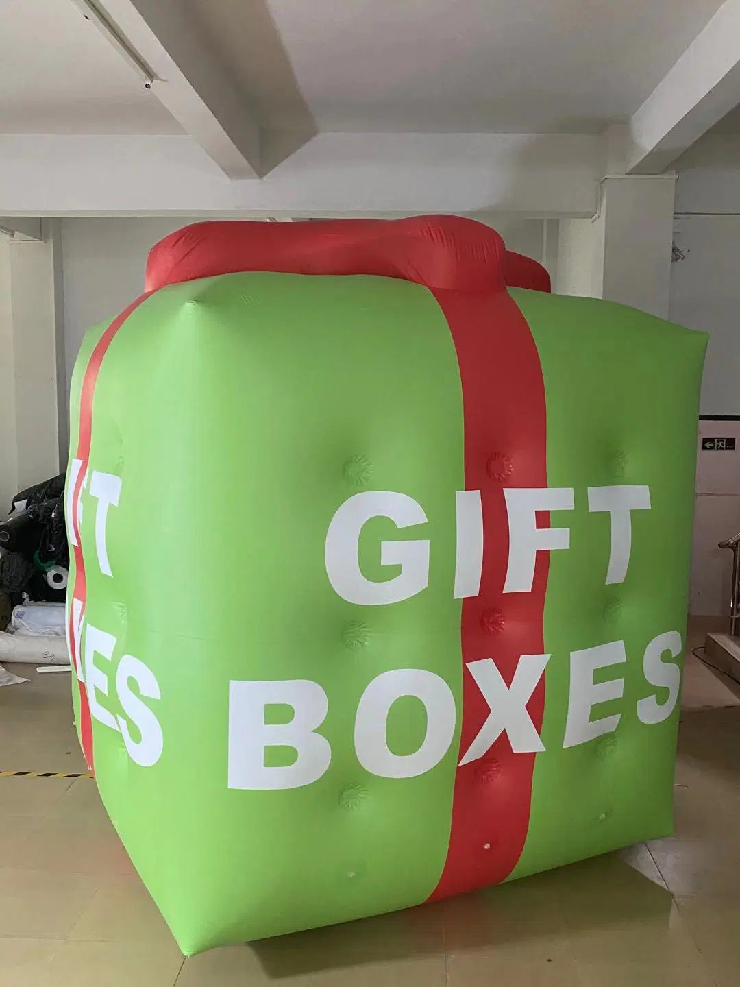 Boyi Giant Custom Inflatable Christmas Large Presents Gift Box Parade Balloon