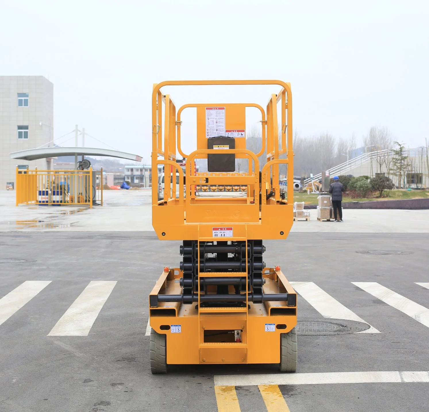 Mobile Portable Hydraulic Aerial Lifts/Sing Mast Aluminum Lift Platform Xg0807dcw Xg1012HD with 8m 10m Lifting Height