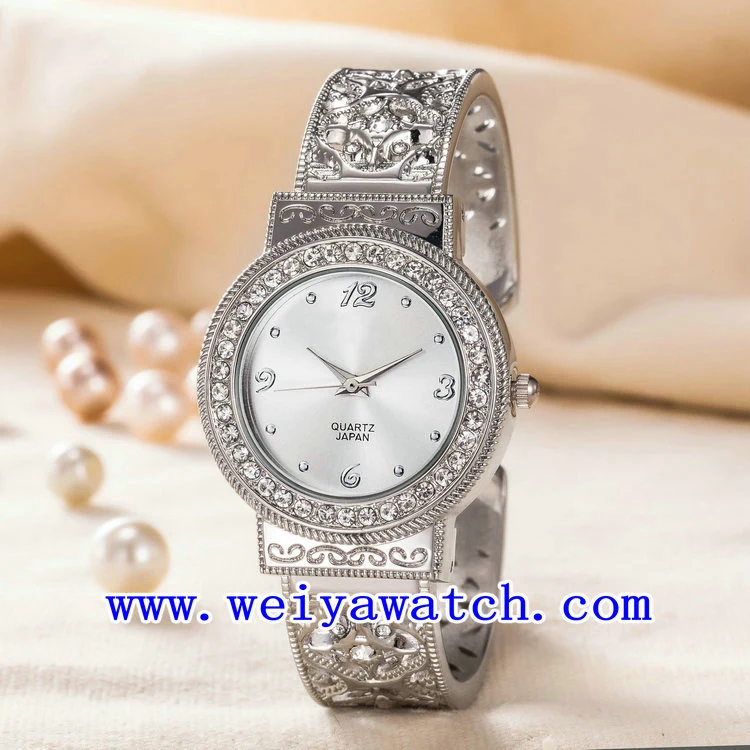 Fashion ODM Stainless Steel Ladies Watch (WY-G17007A)