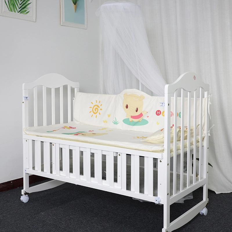 White Painting Classic Design Morden American Wooden New Born Bed Baby/Luxury Royal Wooden Baby Crib Swing Bed