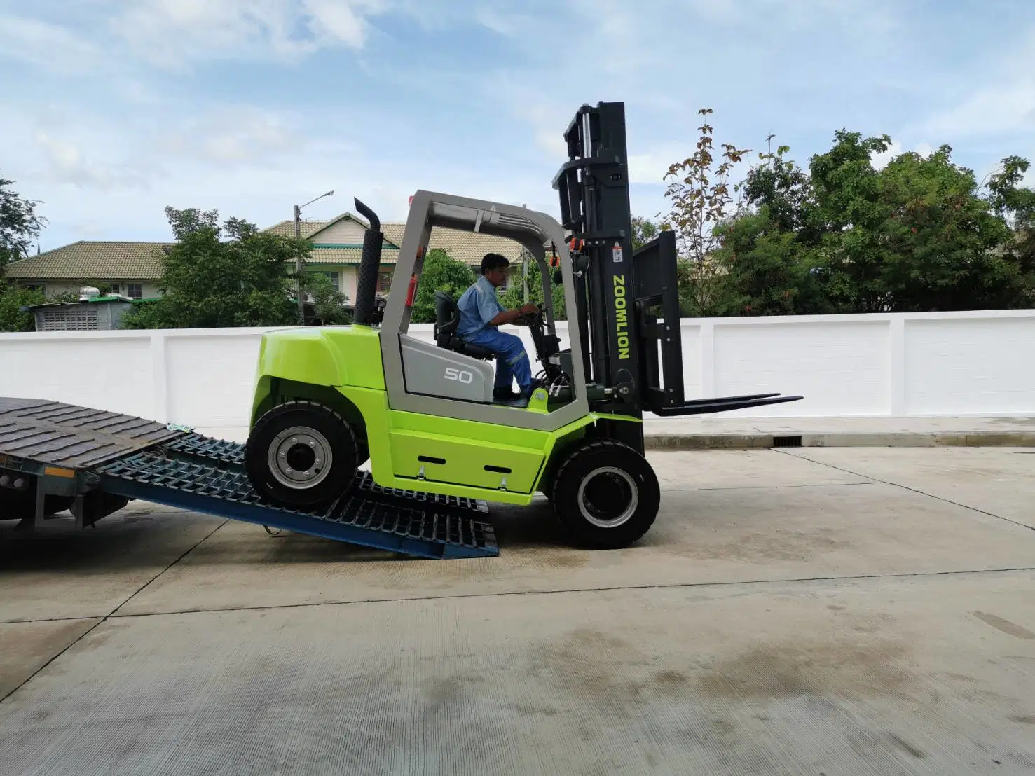 Chinese 5ton Forklift Fd50 with Side Shift One Yeay Warranty