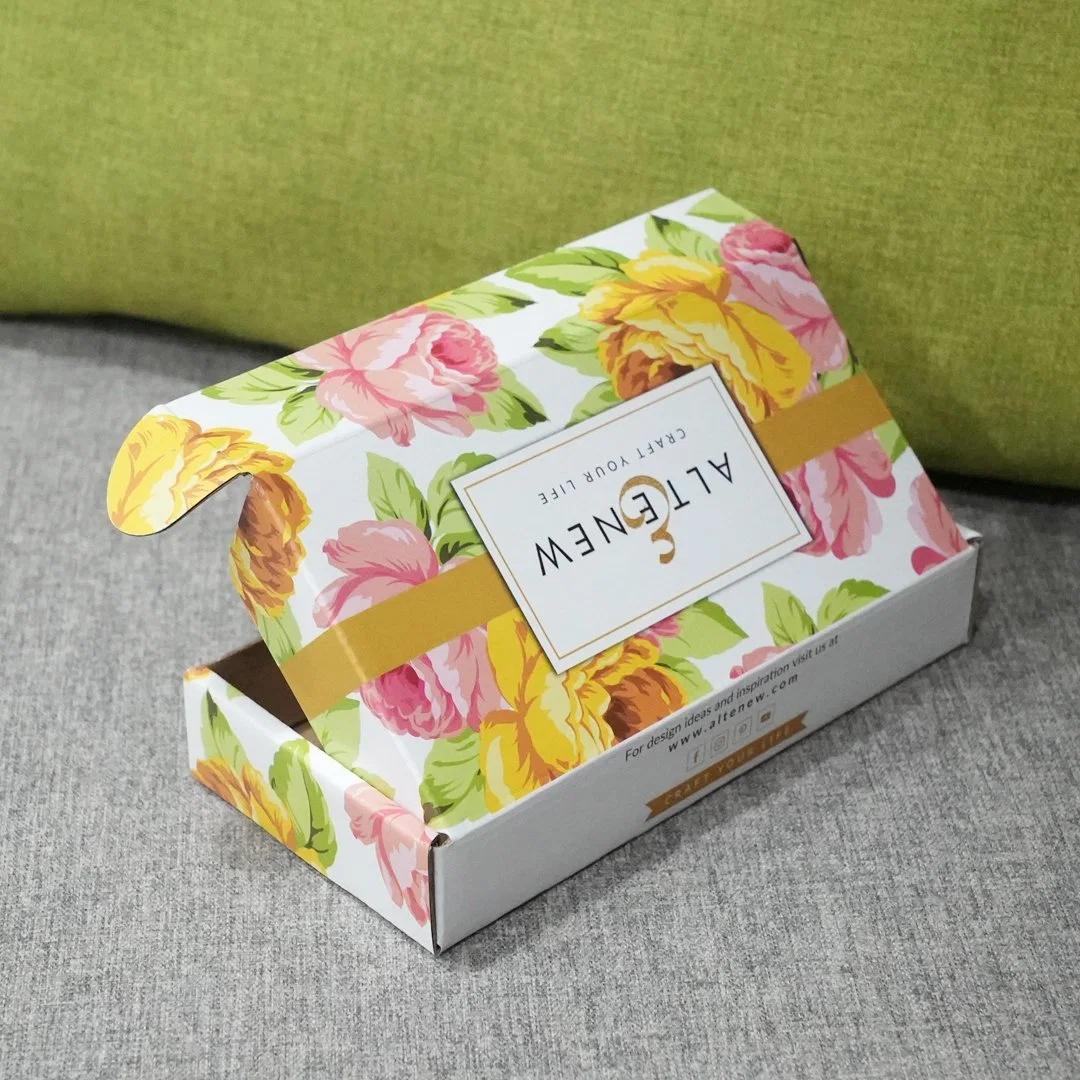 Hot Sale Zipper Luxury Shipping Mailer Packaging Paper Box with Self-Adhesive Sealing Tear-off Strip Paper Shipping Box