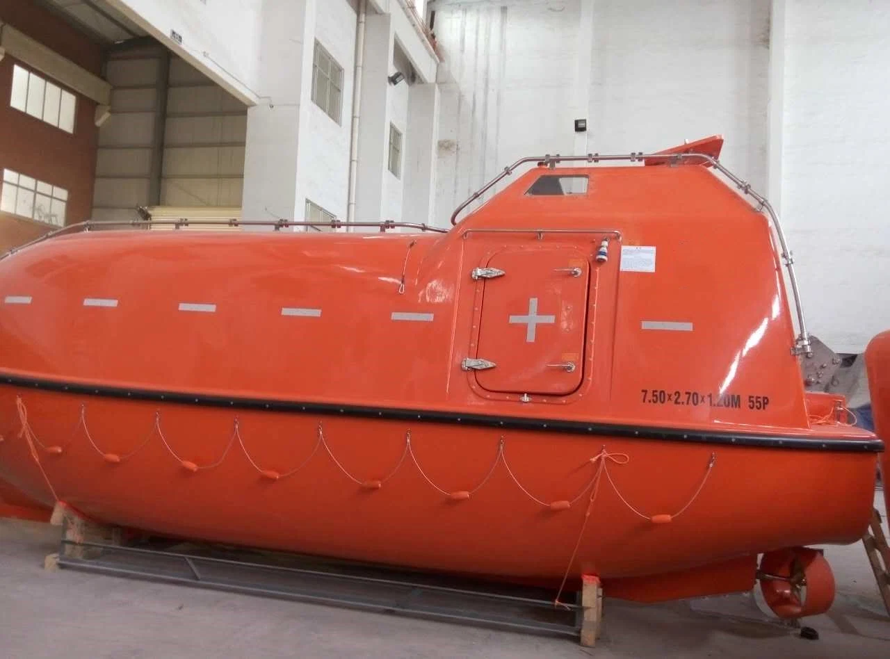 Med Certificate Solas Med Iacs Approval 120 Persons Totally Enclosed Lifeboat with Davit